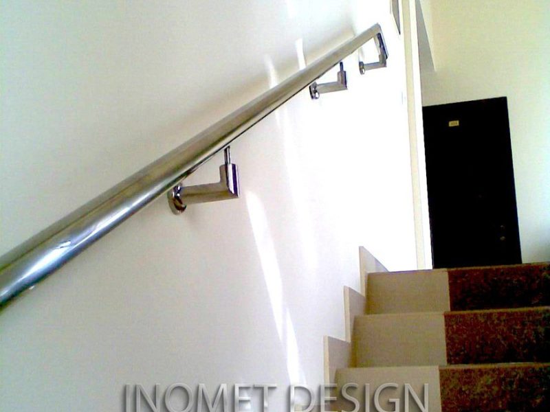 bal inox pe perete 1