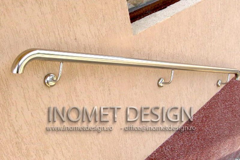 bal inox pe perete 4